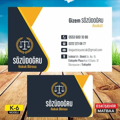 Lacivert Sarı Kurumsal Avukat Kartviziti ön ve arka yüz tasarımı